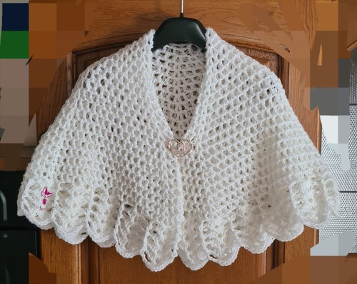Mantellina della nonna bianca